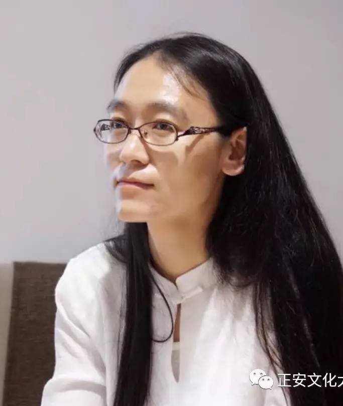 胡彩萍照片